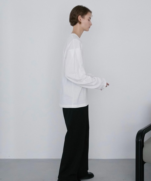 LA PEAU DE GEM(ラポドゥジェム)の「【LA PEAU DE GEM】スリーブタックロングスリーブT(Tシャツ/カットソー・レディース・ブラック/ホワイト/グレー・FREE)」の11枚目の写真
