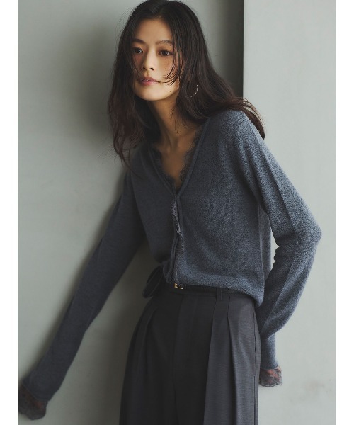 anuans（アニュアンス）の「【ZOZO限定カラー】アイラッシュレーストリミングニット（ニット/セーター・レディース・グレー/ブラック/アイボリー/ホワイト×ブラック/ベージュ・FREE）」の7枚目の写真