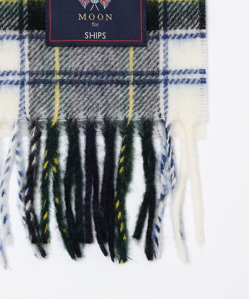SHIPS（シップス）の「SHIPS: MOON タータン チェック マフラー 24FW（マフラー・メンズ・ベージュ/ネイビー/ホワイト/レッド/グリーン・ONE SIZE）」の7枚目の写真