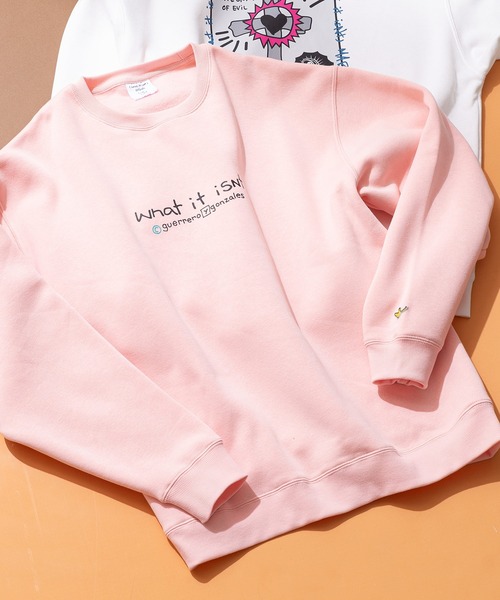 (What it isNt)ART BY MARKGONZALES(ワットイットイズント)の「【(What it isNt)ART BY MARKGONZALES / (ワットイットイズント) アートバイマークゴンザレス】リラックスフィット バックプリント 裏起毛 クルーネックトレーナー ユニセックス(スウェット・メンズ・ピンク系その他2/グリーン系その他2/ホワイト系その他2/ゴールド系その他/ブルー系その他/ホワイト系その他・X-LARGE/LARGE/MEDIUM)」の5枚目の写真