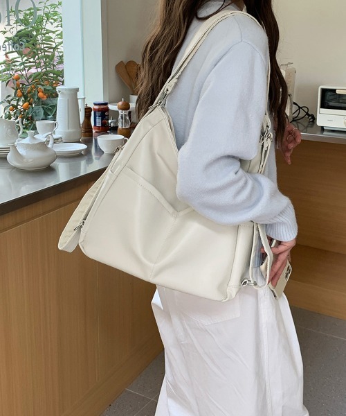 Miniministore（ミニミニストア）の「3way ショルダーバッグ リュック 鞄（ショルダーバッグ・レディース・アイボリー/ブラック/ブラウン・FREE）」の9枚目の写真