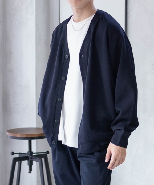 NAVY（ネイビー）の「着回しの効くジョーゼットカーディガン【UVカット・ドライ・イージーケア・軽量】（カーディガン/ボレロ・メンズ・グレイッシュベージュ/ブラック/ネイビー・M/XL/L/XXL/S）」の4枚目の写真