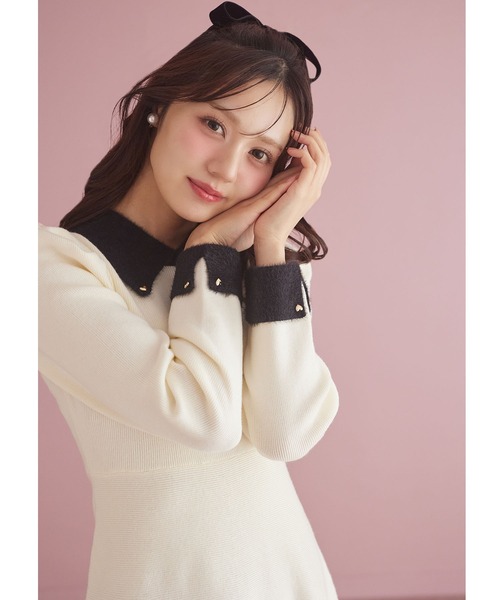 tocco closet(トッコ クローゼット)の「襟付き配色シャギー切り替えハート飾り釦リブニットワンピース(ワンピース・レディース・アイボリー/ブラック/ボルドー/グレイッシュブルー・M)」の7枚目の写真