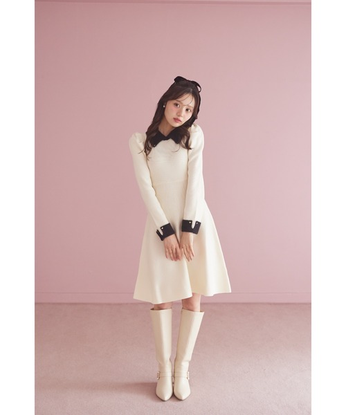 tocco closet(トッコ クローゼット)の「襟付き配色シャギー切り替えハート飾り釦リブニットワンピース(ワンピース・レディース・アイボリー/ブラック/ボルドー/グレイッシュブルー・M)」の5枚目の写真