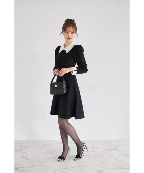 tocco closet(トッコ クローゼット)の「襟付き配色シャギー切り替えハート飾り釦リブニットワンピース(ワンピース・レディース・アイボリー/ブラック/ボルドー/グレイッシュブルー・M)」の9枚目の写真