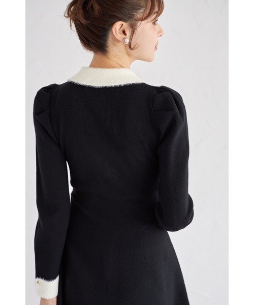 tocco closet(トッコ クローゼット)の「襟付き配色シャギー切り替えハート飾り釦リブニットワンピース(ワンピース・レディース・アイボリー/ブラック/ボルドー/グレイッシュブルー・M)」の13枚目の写真