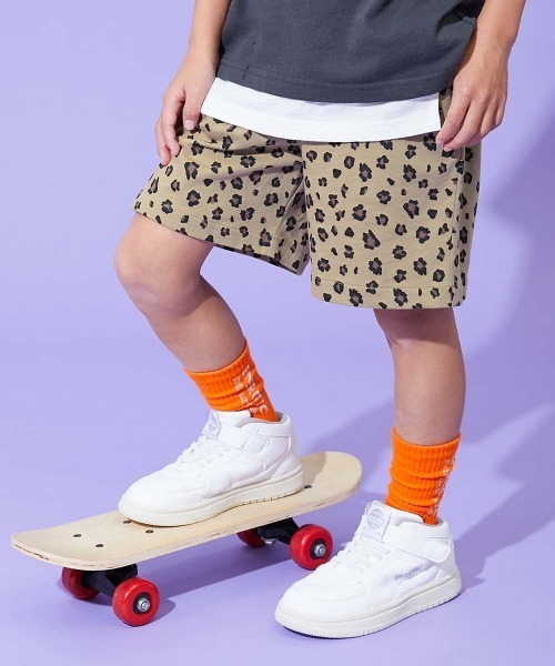 devirock（デビロック）の「デザインいろいろ 無地ワンポイント＆総柄 ミニ裏毛ハーフパンツ（その他パンツ・キッズ・ブルー系1/ホワイト系1/ブラック系4/ブラック系2/ベージュ系3/ベージュ系1/グリーン系1/ブルー系2/ベージュ系4/グリーン系2/ブラック系3/ブラック系1/ベージュ系2/ネイビー系1・110cm/100cm/160cm/150cm/140cm/130cm/120cm）」の7枚目の写真