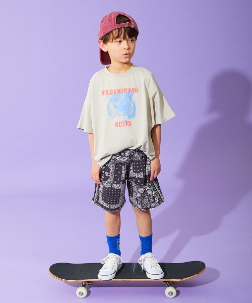 devirock（デビロック）の「デザインいろいろ 無地ワンポイント＆総柄 ミニ裏毛ハーフパンツ（その他パンツ・キッズ・ブルー系1/ホワイト系1/ブラック系4/ブラック系2/ベージュ系3/ベージュ系1/グリーン系1/ブルー系2/ベージュ系4/グリーン系2/ブラック系3/ブラック系1/ベージュ系2/ネイビー系1・110cm/100cm/160cm/150cm/140cm/130cm/120cm）」の19枚目の写真