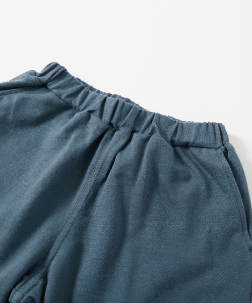 devirock（デビロック）の「デザインいろいろ 無地ワンポイント＆総柄 ミニ裏毛ハーフパンツ（その他パンツ・キッズ・ブルー系1/ホワイト系1/ブラック系4/ブラック系2/ベージュ系3/ベージュ系1/グリーン系1/ブルー系2/ベージュ系4/グリーン系2/ブラック系3/ブラック系1/ベージュ系2/ネイビー系1・110cm/100cm/160cm/150cm/140cm/130cm/120cm）」の21枚目の写真