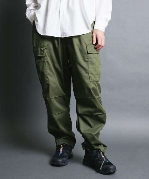 COMMON WARE(コモンウェアー)の「COMMONWARE:TC TWILL CARGO PANTS/ツイル カーゴパンツ(カーゴパンツ・メンズ・ブラック/ブラウン/オフホワイト/カーキ・M/L/XL)」の4枚目の写真