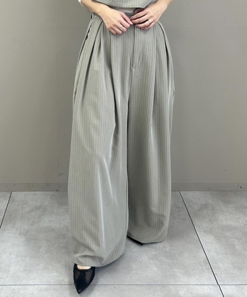 DONOBAN(ドノバン)の「【ANDRESD】pinstripe bustier wide pants dress 2点セット セレモニー 結婚式 二次会 同窓会 成人式 入学式 卒業式 お呼ばれ パーティードレス オケージョンドレス(セットアップ・レディース・ベージュ/グレー・S/M/L)」の21枚目の写真
