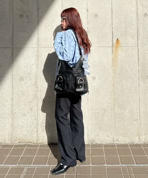 kutir（クティール）の「kutirlune／3wayアウトポケットショルダーバッグ（ショルダーバッグ・レディース・ブラック・FREE）」の5枚目の写真