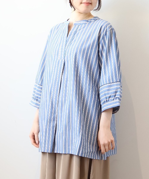 MB mint breeze(エムビーミントブリーズ)の「【LL~6L 大きいサイズ】【WEB&一部店舗】ローンハシゴレース使いブラウス(シャツ/ブラウス・レディース・ブルー/ネイビー/ブラック/ピンク・3L/4L/5L/6L/LL)」の1枚目の写真