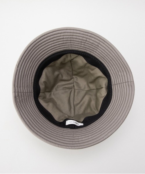LE VERNIS(ル・ベルニ)の「LE VERNIS(ル・ベルニ)Ecopet taffeta quilting hat(ハット・レディース・ベージュ・FREE)」の5枚目の写真
