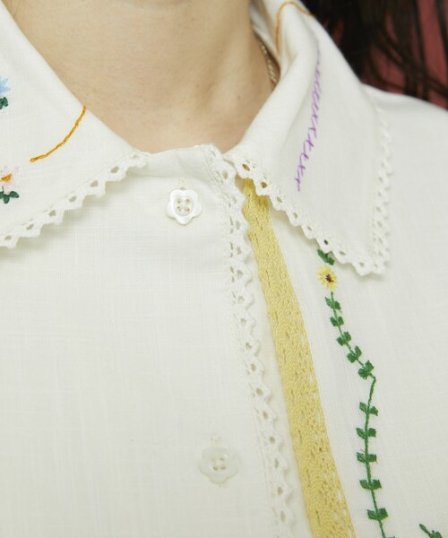 Freada(フリーダ)の「Freada/フリーダ アンブレラ ヨーク 刺繍 シャツジャケット(シャツ/ブラウス・レディース・ブルー/ナチュラル・ONE SIZE)」の7枚目の写真