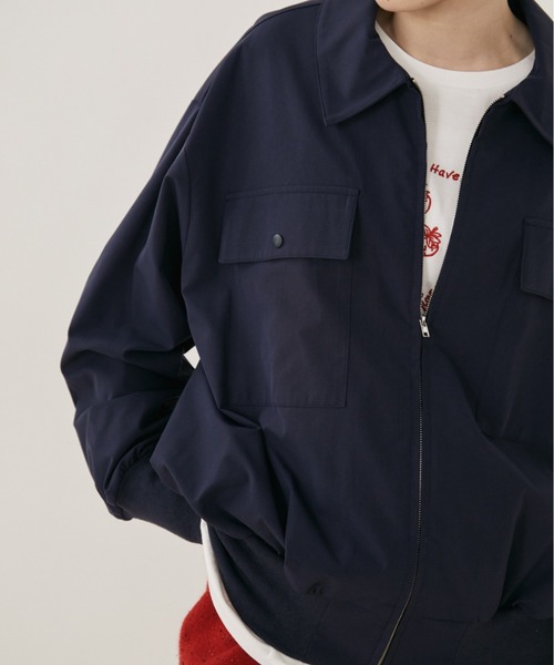 MERLOT(メルロー)の「【サイズ展開あり】【動画あり】フラップポケットボーイフレンドジャケット/秋服(ブルゾン・レディース・アイボリー/ネイビー・LARGE/MEDIUM)」の7枚目の写真
