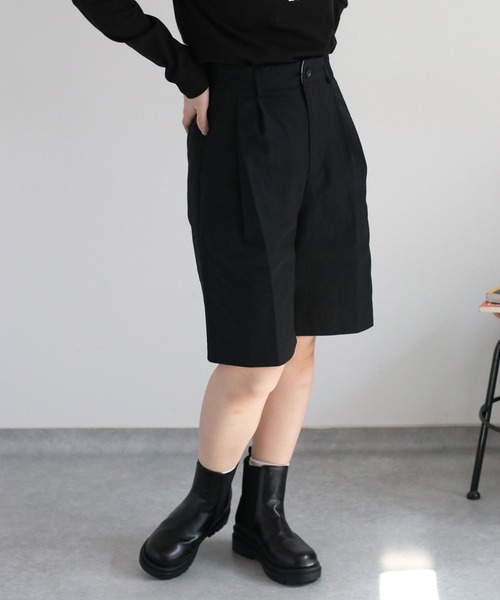cepo(セポ)の「〈セットアップ対応〉コットンナイロンタックバミューダパンツ(その他パンツ・レディース・ブラック/ベージュ・M/S)」の2枚目の写真