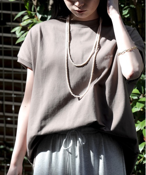 Right-on(ライトオン)の「【Healthknit】スピンドルスリーブTシャツ(タンクトップ・レディース・ベージュ/ホワイト/ダークグレー・M/L)」の7枚目の写真