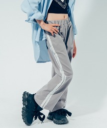 URBAN CHERRY（アーバンチェリー）の「レースラインストレートパンツ（スウェットパンツ）」