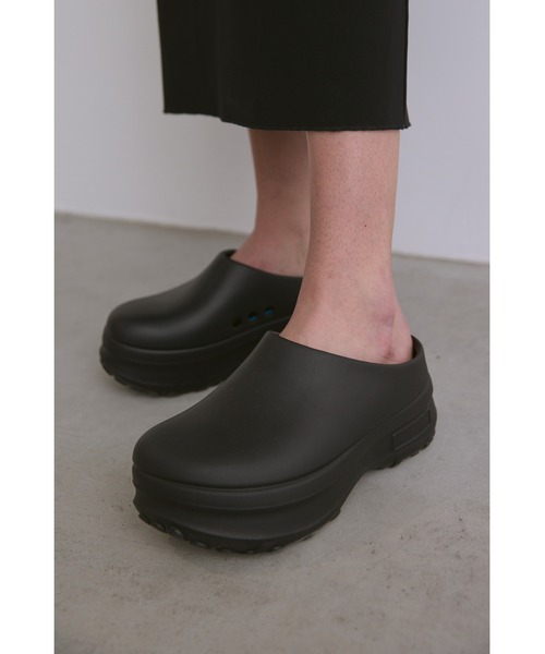 un/neu(アンノイ)の「ボリュームソールサボサンダル/軽量(スリッポン・レディース・ブラック/ホワイト・SMALL/MEDIUM/LARGE)」の2枚目の写真