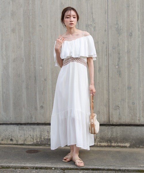 Bab(バブ)の「【選べるサイズ展開/2way】レーヨンクレープスモッキングワンピース(ワンピース・レディース・ブラック/アイボリー・M/S)」の14枚目の写真