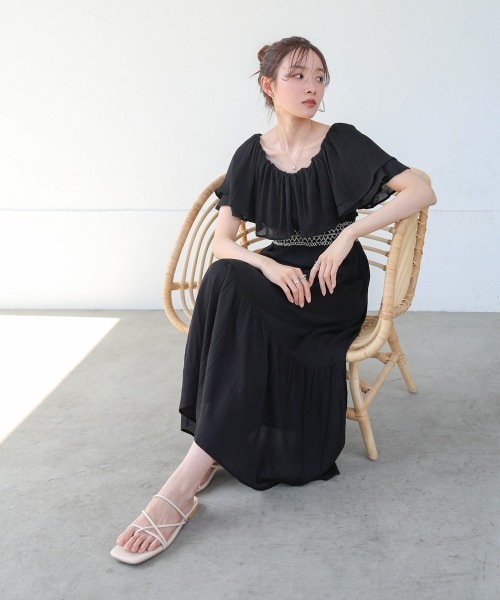 Bab(バブ)の「【選べるサイズ展開/2way】レーヨンクレープスモッキングワンピース(ワンピース・レディース・ブラック/アイボリー・M/S)」の18枚目の写真