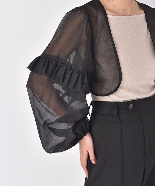 AKTE(アクテ)の「バックオープンフリルボレロ(シャツ/ブラウス・レディース・ブラック/ホワイト・FREE)」の13枚目の写真