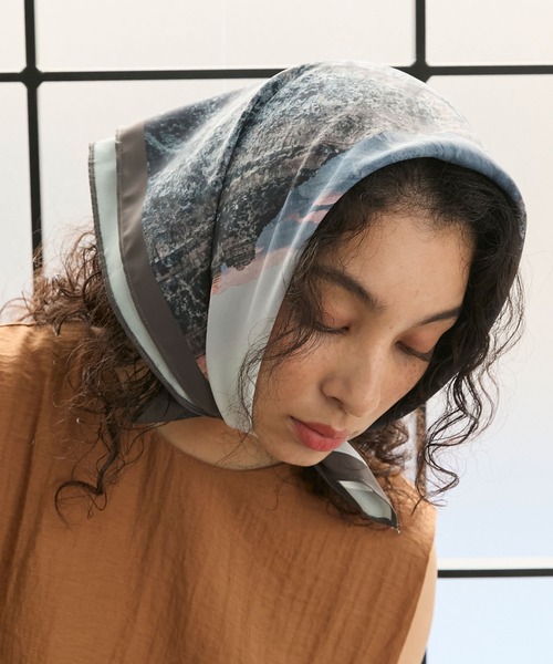 Graphic print scarf / グラフィックプリント スカーフ Stroove