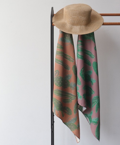 Graphic print scarf / グラフィックプリント スカーフ Stroove
