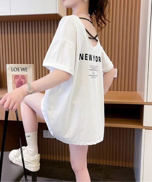 LETee（レティー）の「こなれ感抜群のフォトプリント！ゆるシルエットで着映えする大人カジュアルTシャツ（Tシャツ/カットソー・レディース・ブラック/ホワイト/ベージュ・FREE）」の6枚目の写真