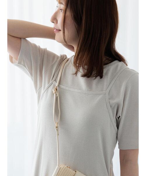 Te chichi TERRASSE(テチチテラス)の「無地/ラメボーダー半袖Tシャツ(Tシャツ/カットソー・レディース・ベージュ/チャコールグレー/オフホワイト・F)」の6枚目の写真