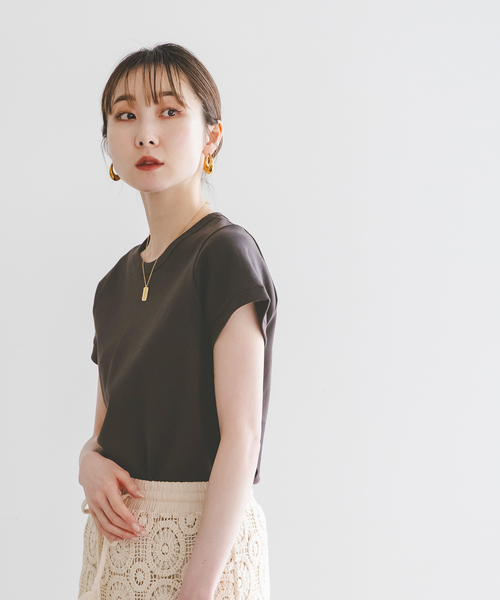 Noble（ノーブル）の「《追加》スビンコットンスムースコンパクトTシャツ 2（Tシャツ/カットソー・レディース・ブラウン/ブルー/ブラック/ホワイト・FREE）」の18枚目の写真