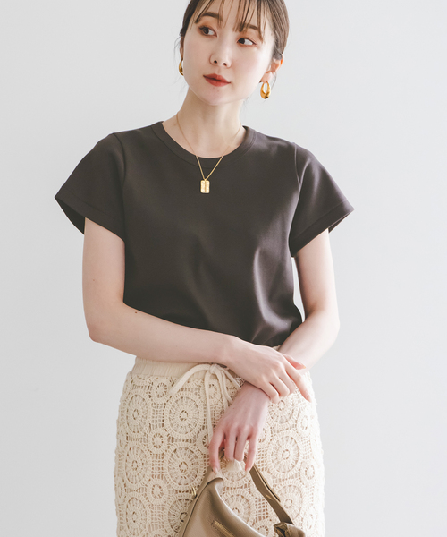 Noble（ノーブル）の「《追加》スビンコットンスムースコンパクトTシャツ 2（Tシャツ/カットソー・レディース・ブラウン/ブルー/ブラック/ホワイト・FREE）」の15枚目の写真