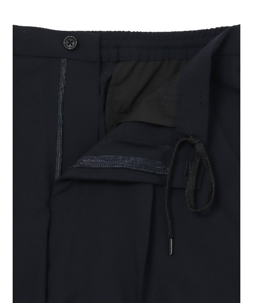 SUIT SQUARE(スーツスクエア)の「PERFORMANCE PANTS タックテーパードパンツ ウォッシャブル ストレッチ 裾上げ済み(スラックス・メンズ・グレー系/ベージュ系/ネイビー系・S/M/L/LL/3L)」の4枚目の写真