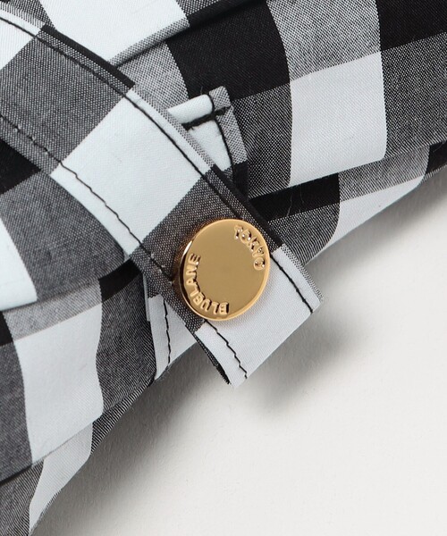 BLUELANE(ブルーレーン)の「<BLUELANE>ギンガムチェック 晴雨兼用 折りたたみ傘(折りたたみ傘・レディース・ブラック・FREE)」の8枚目の写真