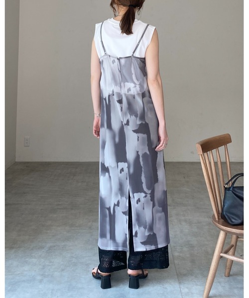 She's Closet（シーズクローゼット）の「水彩ニュアンス柄 ロング丈 メッシュチュール シアーキャミワンピース（ワンピース・レディース・アイボリー/ナチュラル/スミクロ/ライトグレー・FREE）」の22枚目の写真