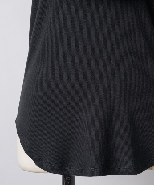 yae（ヤエ）の「2way frills top /2wayフリルトップ（Tシャツ/カットソー・レディース・ホワイト/ブラック・FREE）」の3枚目の写真
