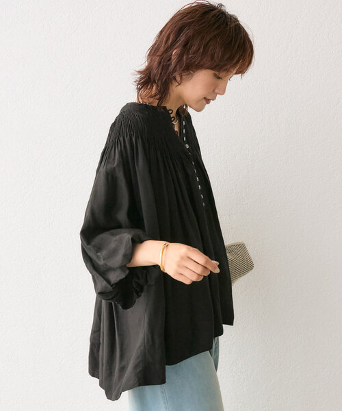 RIVE DROITE(リヴドロワ)の「【à Nice (ア ・ニース)】ハンドプリーツブラウス(シャツ/ブラウス・レディース・オフホワイト/ブラック/モカ・FREE)」の18枚目の写真