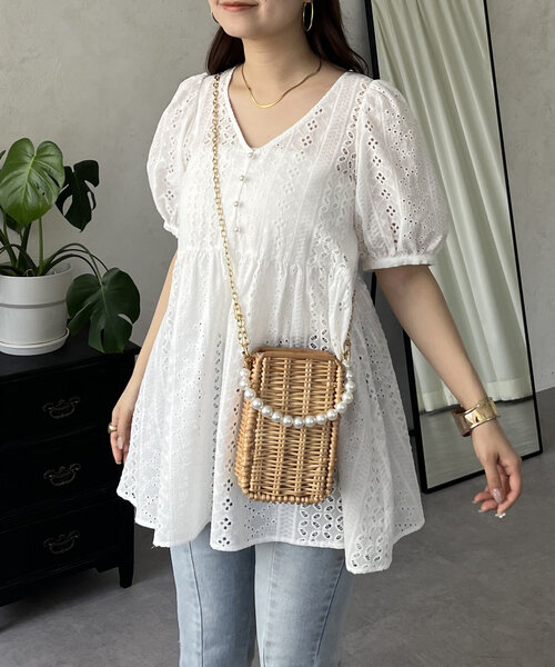 prose verse（プロズヴェール）の「コットンレースVネックペプラムブラウス（シャツ/ブラウス・レディース・オフホワイト・LARGE/MEDIUM）」の3枚目の写真