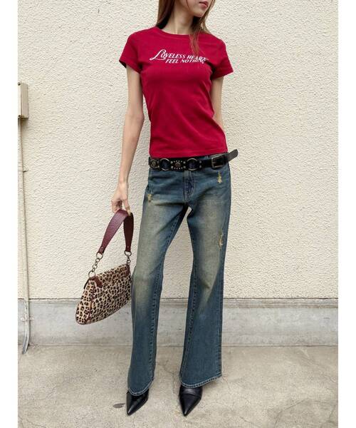 EVRIS（エヴリス）の「タイトグラフィックTシャツ（Tシャツ/カットソー・レディース・ホワイト/レッド/ブラック・FREE）」の11枚目の写真