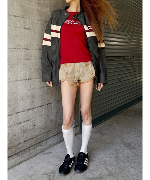 EVRIS（エヴリス）の「タイトグラフィックTシャツ（Tシャツ/カットソー・レディース・ホワイト/レッド/ブラック・FREE）」の19枚目の写真