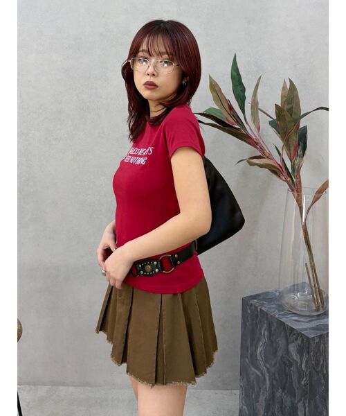 EVRIS（エヴリス）の「タイトグラフィックTシャツ（Tシャツ/カットソー・レディース・ホワイト/レッド/ブラック・FREE）」の21枚目の写真