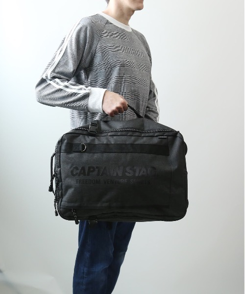 CAPTAIN STAG(キャプテンスタッグ)の「CAPTAINSTAG 3WAYリュック35L 1254(バックパック/リュック・レディース・ブラック/ネイビー・FREE)」の3枚目の写真