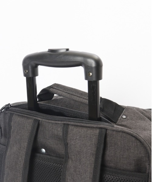 CAPTAIN STAG(キャプテンスタッグ)の「CAPTAINSTAG 3WAYリュック35L 1254(バックパック/リュック・レディース・ブラック/ネイビー・FREE)」の12枚目の写真