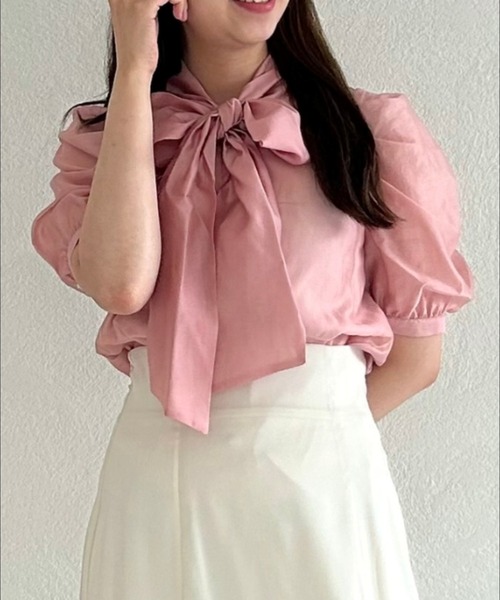 31 Sons de mode(トランテアン ソン ドゥ モード)の「ビジュー釦シアーボウタイブラウス(シャツ/ブラウス・レディース・ネイビー/オフホワイト/ピンク・フリ-)」の3枚目の写真