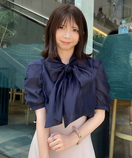 31 Sons de mode(トランテアン ソン ドゥ モード)の「ビジュー釦シアーボウタイブラウス(シャツ/ブラウス・レディース・ネイビー/オフホワイト/ピンク・フリ-)」の10枚目の写真