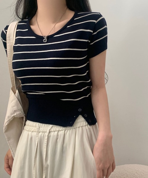 Girly Doll(ガーリードール)の「サイド裾ボタンクルーネック半袖ニット(ニット/セーター・レディース・ホワイト系その他/アイボリー/ブルー系その他/ブルー/ピンク/グリーン・FREE)」の18枚目の写真