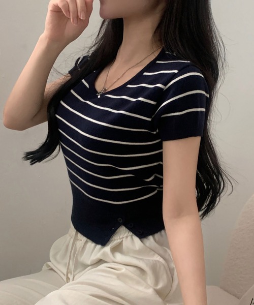 Girly Doll(ガーリードール)の「サイド裾ボタンクルーネック半袖ニット(ニット/セーター・レディース・ホワイト系その他/アイボリー/ブルー系その他/ブルー/ピンク/グリーン・FREE)」の8枚目の写真