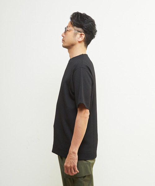 MEN'S MELROSE(メンズメルローズ)の「テクスチャーメッシュクルーネックTシャツ(Tシャツ/カットソー・メンズ・ブラック/グリーン/ブラウン・4/3/2)」の5枚目の写真