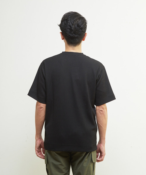 MEN'S MELROSE(メンズメルローズ)の「テクスチャーメッシュクルーネックTシャツ(Tシャツ/カットソー・メンズ・ブラック/グリーン/ブラウン・4/3/2)」の6枚目の写真